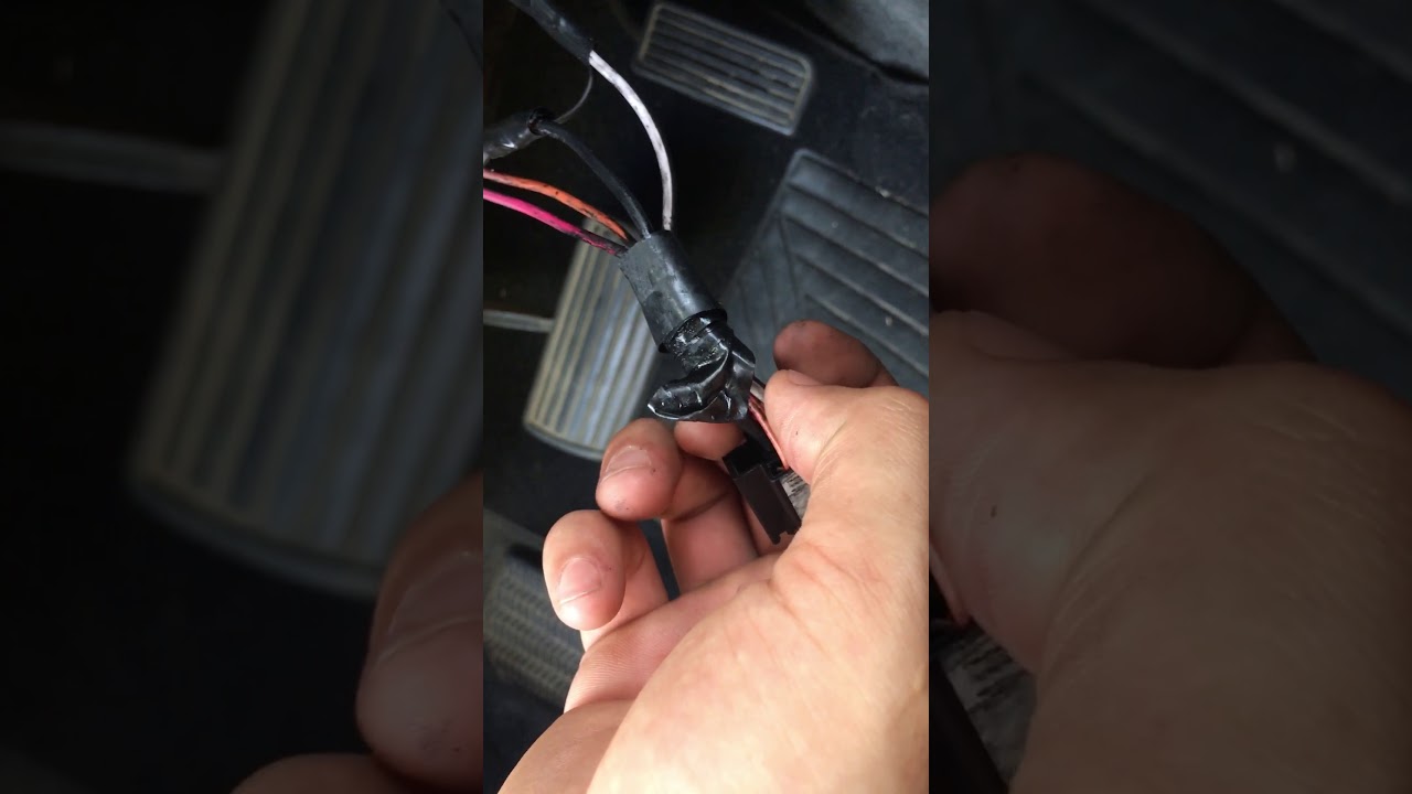 How to bypass 2004 Honda Civic (and most cars) security/ignition killswitch.