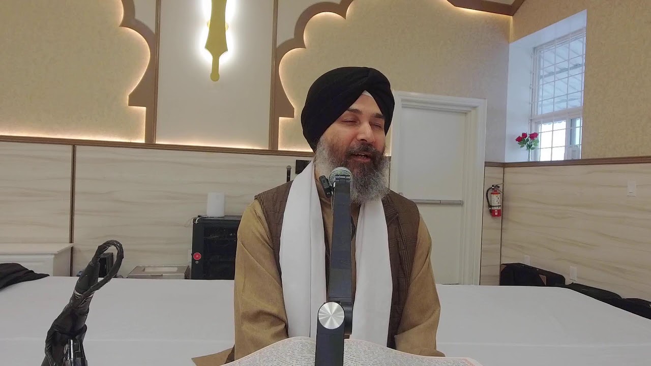 Live  ਧਨਾਸਰੀ ਮਹਲਾ ੫ ॥ ਅਉਖੀ ਘੜੀ ਨ ਦੇਖਣ ਦੇਈ ਅਪਨਾ ਬਿਰਦੁ ਸਮਾਲੇ ॥