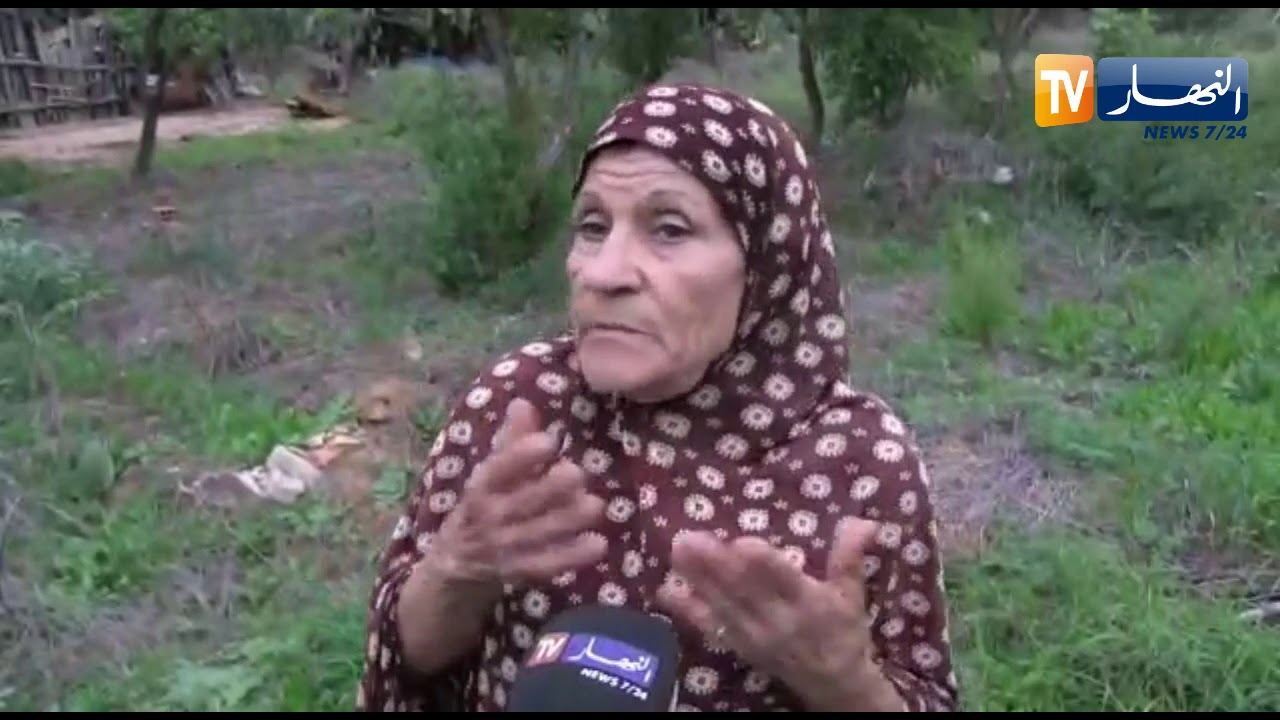 سكيكدة: عجوز..عايشت الثورة التحريرية تتذكر أغاني تلك الحقبة وتتحدث عن أمور أخرى