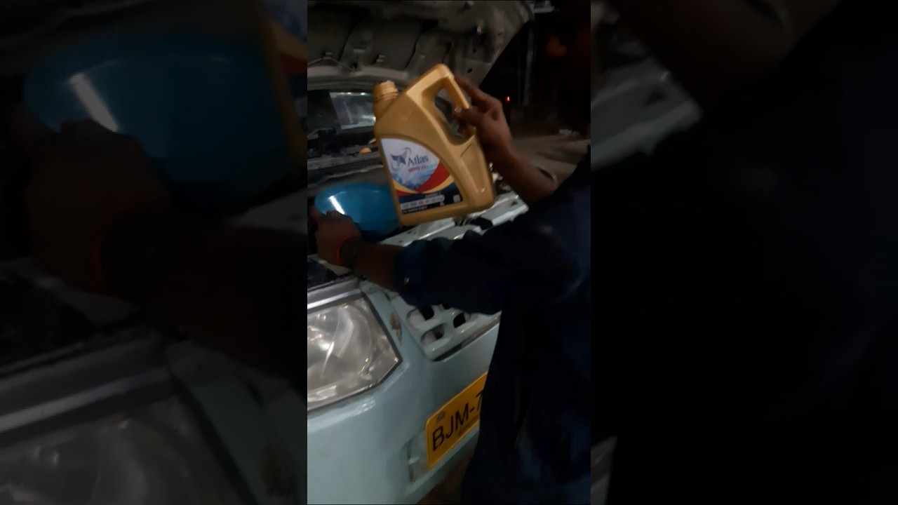 Nissan engine oil replacement #nissan #otti #oil #change #honda #atlas #10w40