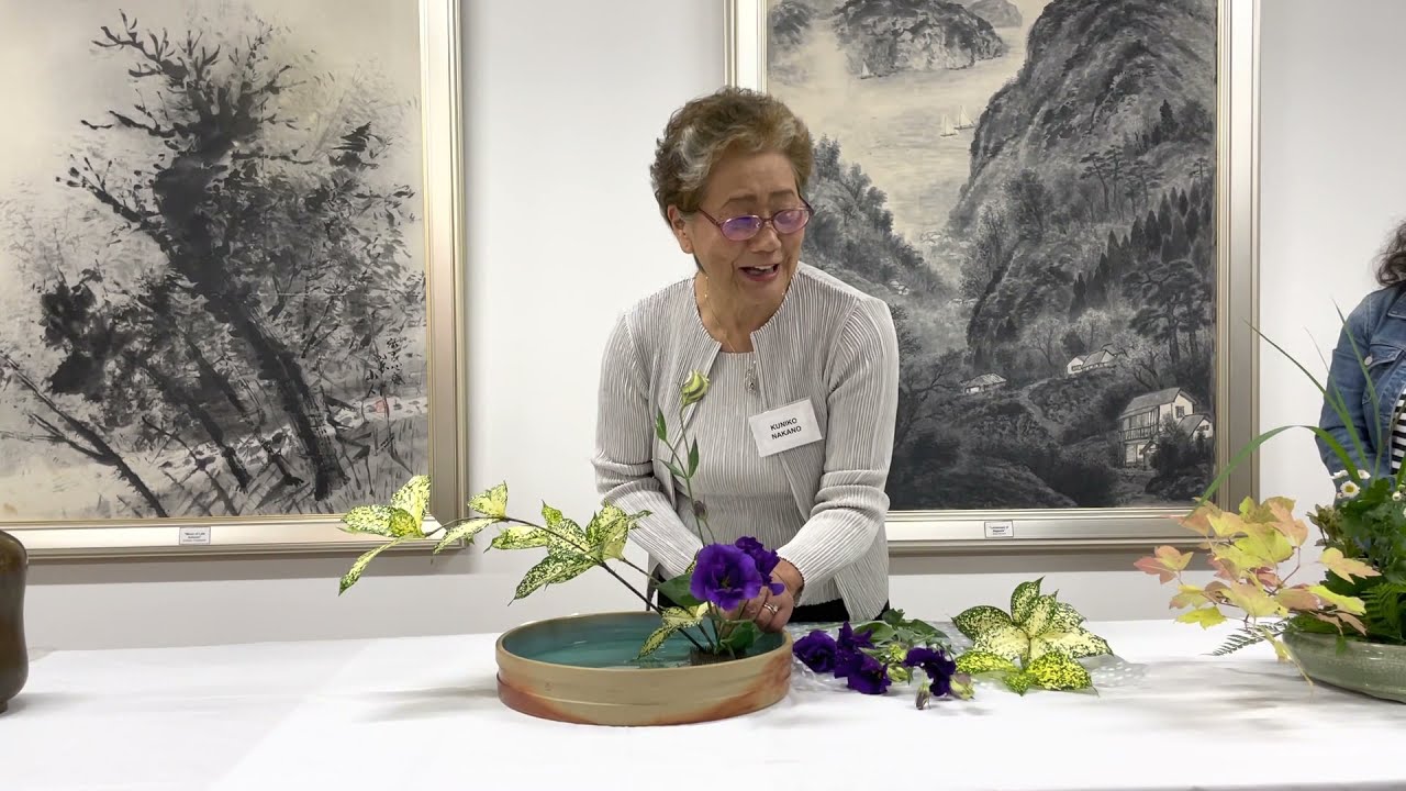 Ohara School of Ikebana demonstration by Kuniko Nakano at Cowra Autumn Festival 2021
