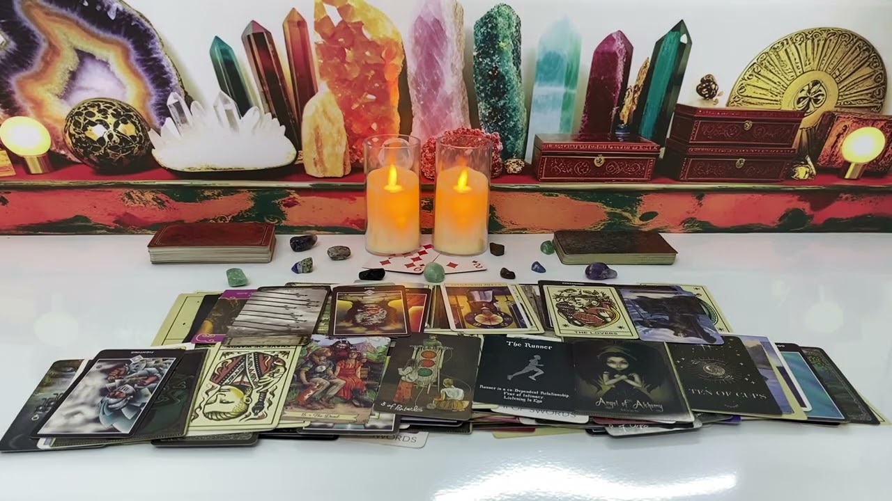 CAPRICORN   - SOMEONE ABOUT TO SEND YOU A DRUNK TEXT CAPRICORN  LOVE TAROT READING