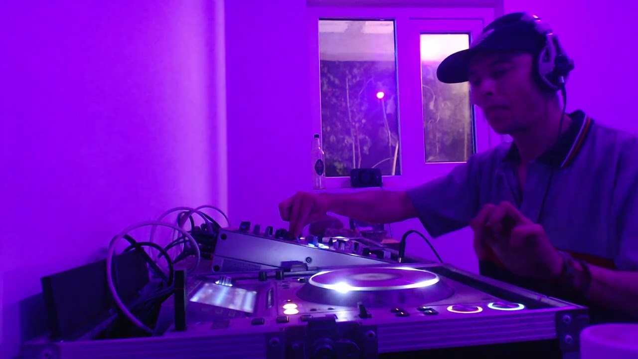 Dave Lock Monthly DJ mix - April 16, 2024 - Classic 90s Hard Trance
