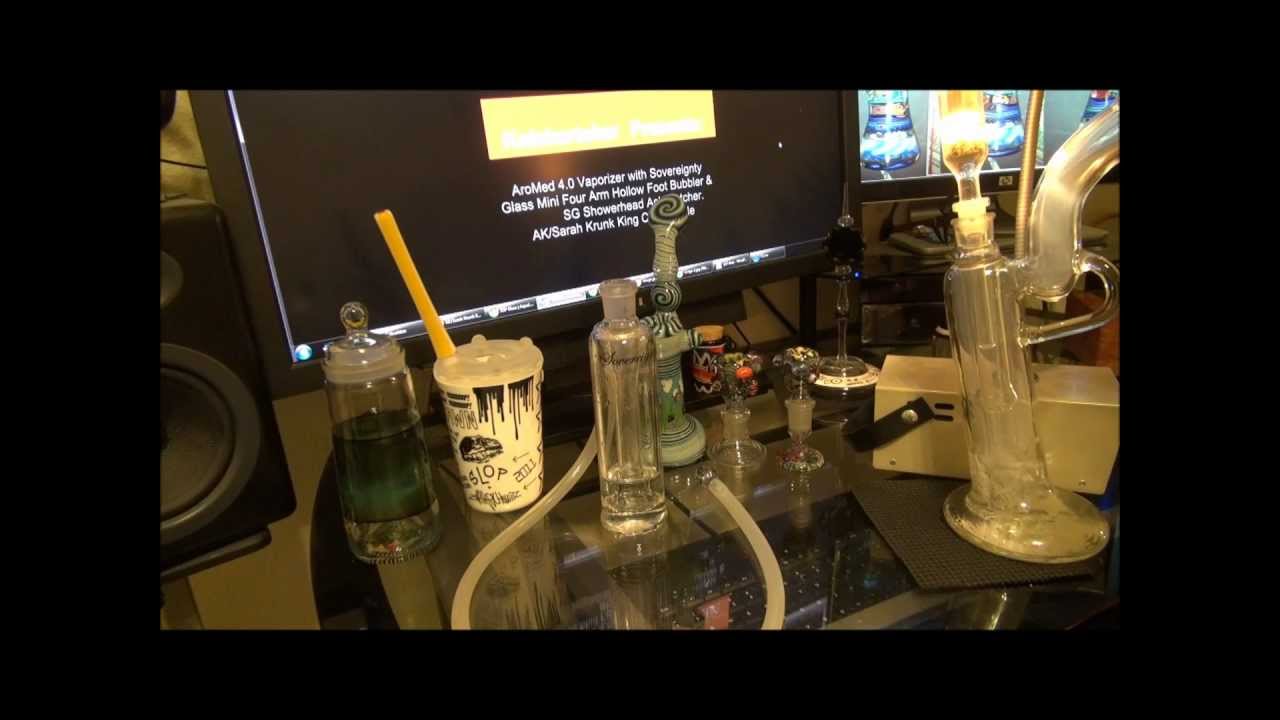 Sovereignty Glass Mini Bubbler w. AroMed 4.0 Vaporizer & SG Showerhead AC