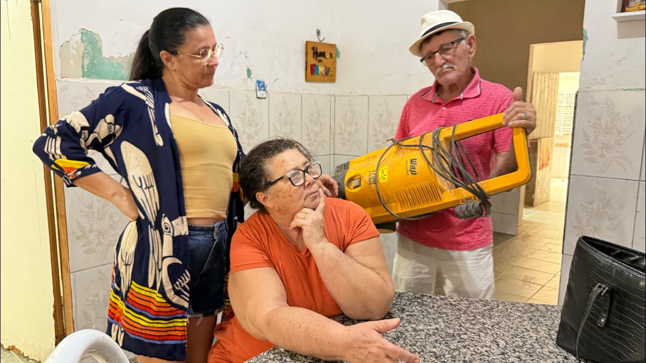 Zé Falando Com As Mulheres No Telefone! Vai Vendo  Só 😂