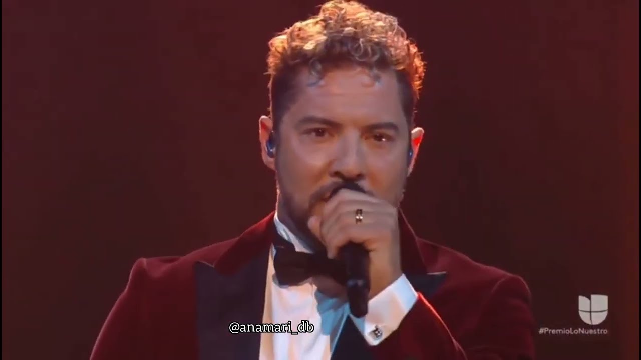 David Bisbal - Homenaje a Vicente Fernández - De qué manera te olvido (Premios Lo Nuestro 2022)