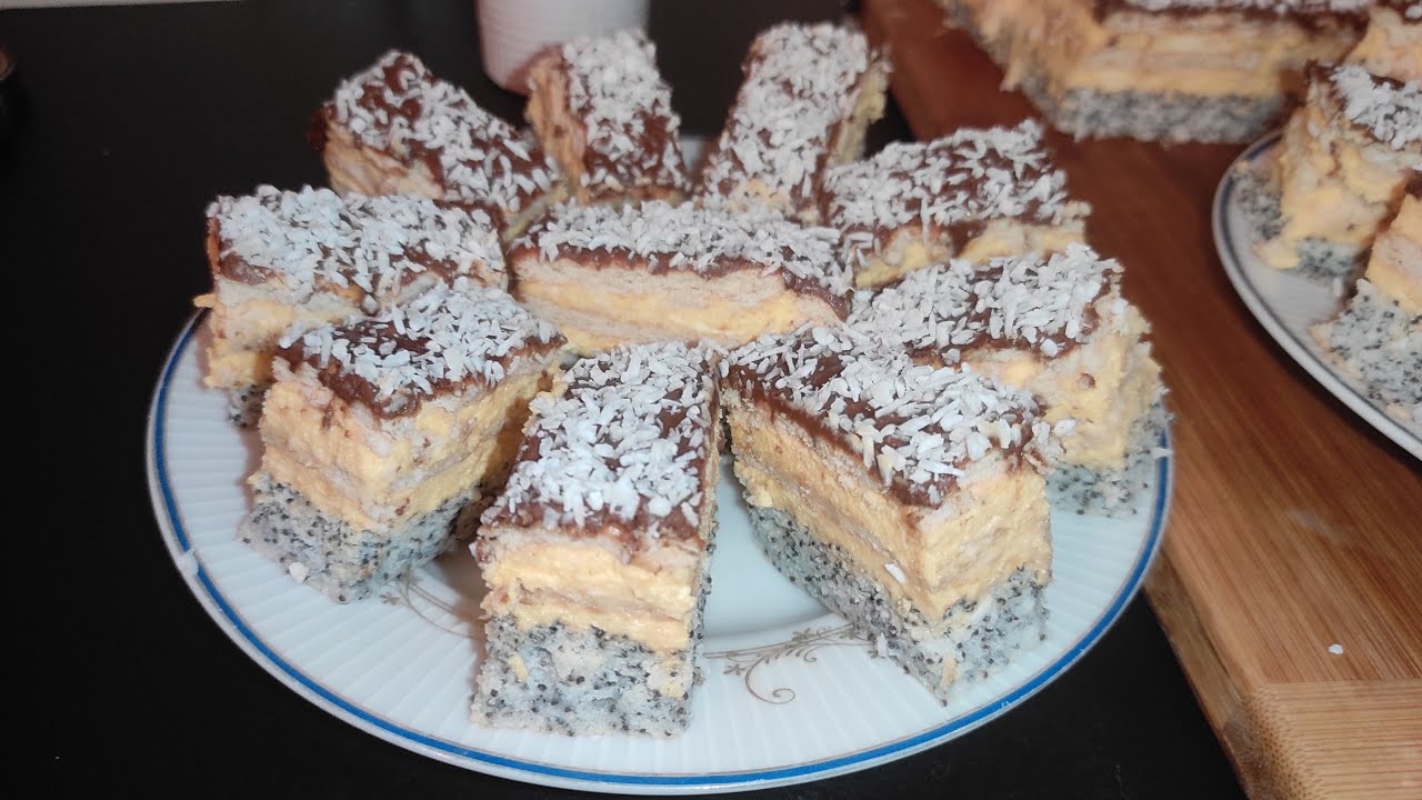 Prăjitură cu mac, biscuiți și cremă DELICIOASĂ de vanilie