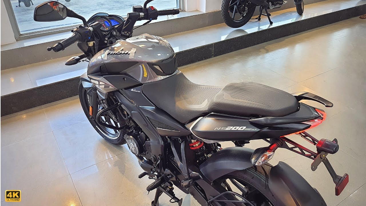 Finally, 2022 Bajaj Pulsar NS 200 Detailed Review🔥 ~ On Road Price | Mileage | Grey Color | NS 200