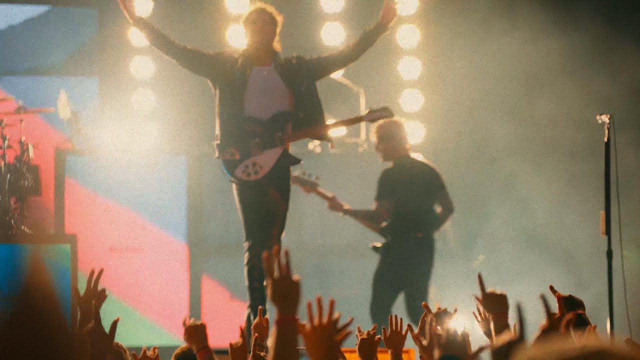 BOYS LIKE GIRLS - HERO / HEROINE (LIVE FROM MGM MUSIC HALL AT FENWAY PARK)
