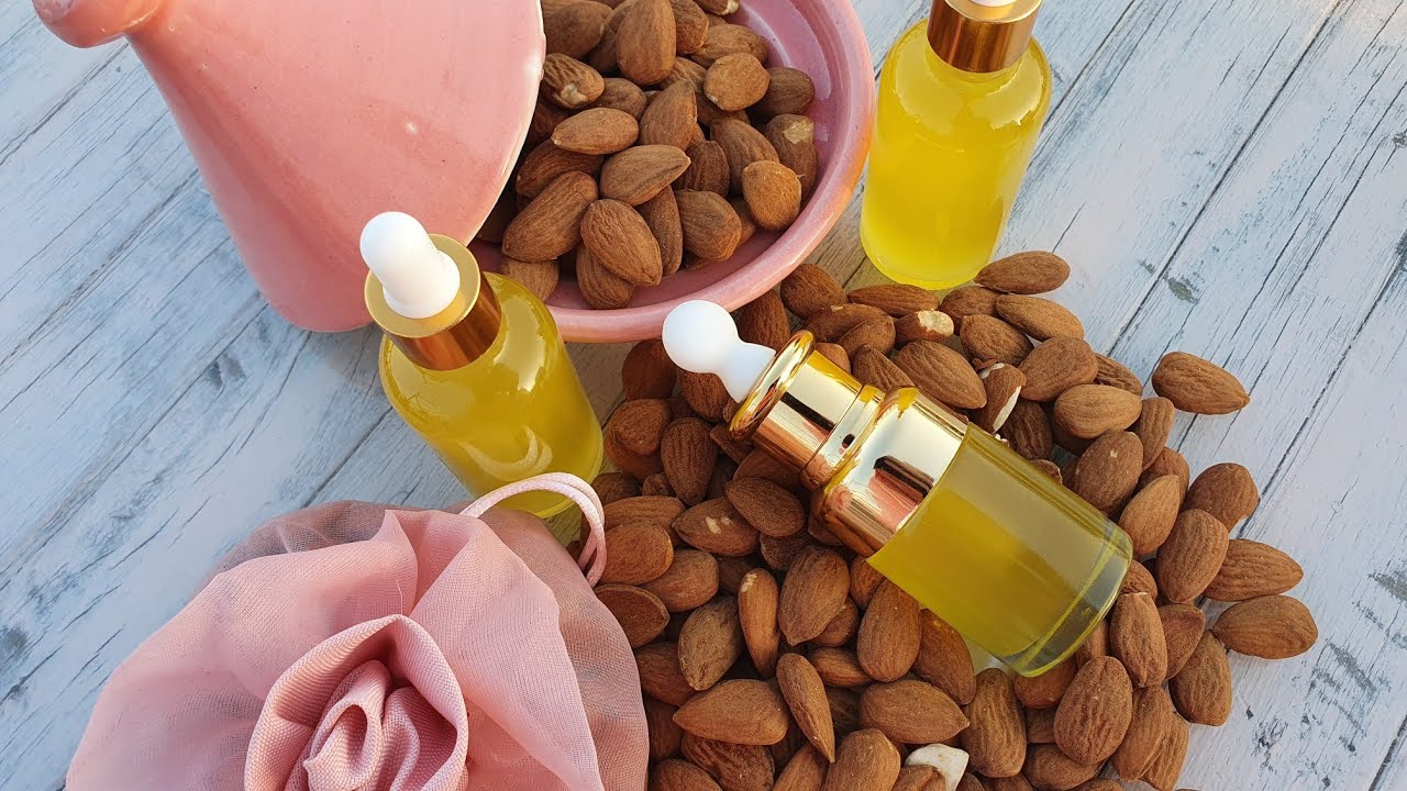 كيف يستخرج زيت اللوز الحلو الطبيعي في المنزل بطريقة سهلة
