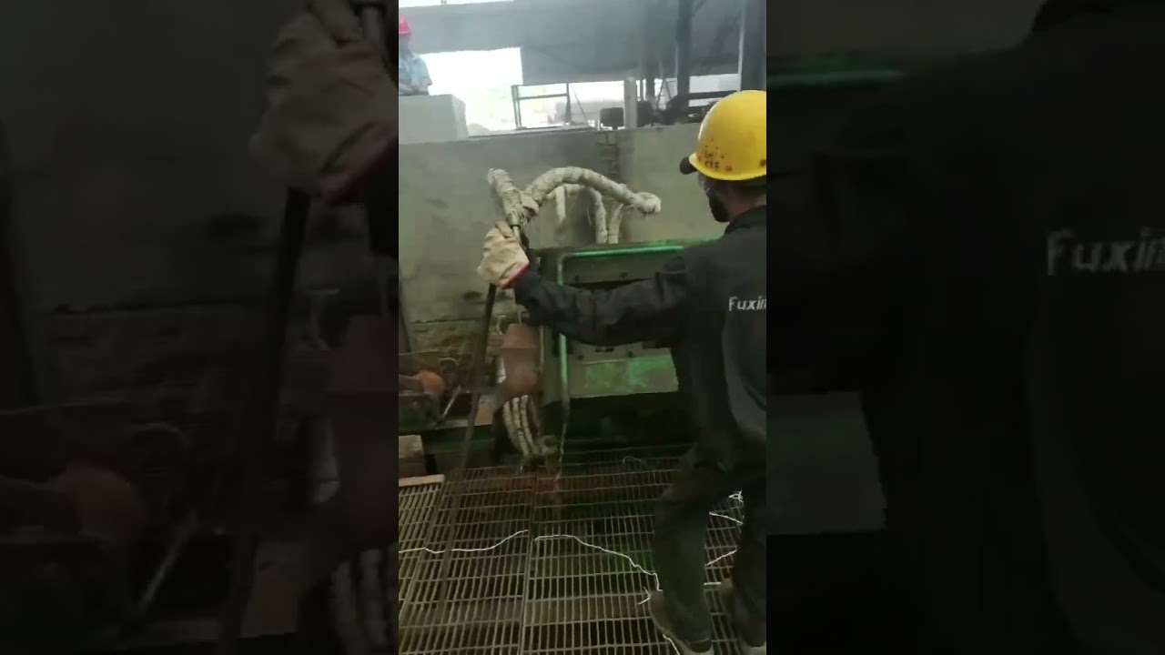 Working video of our billet continuous casting machine with hydraulic shears #ccm #billet #metal