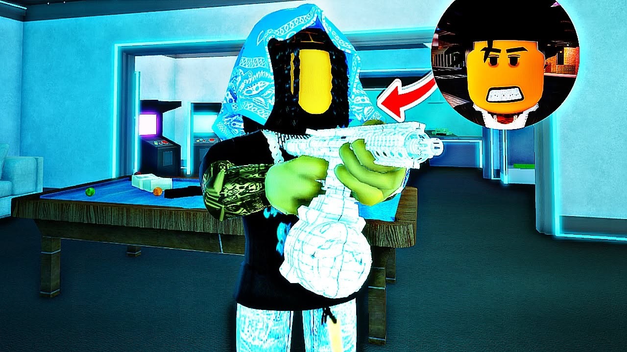 Played on the Head Admin of TVS account and went insane in: Street Life Remastered