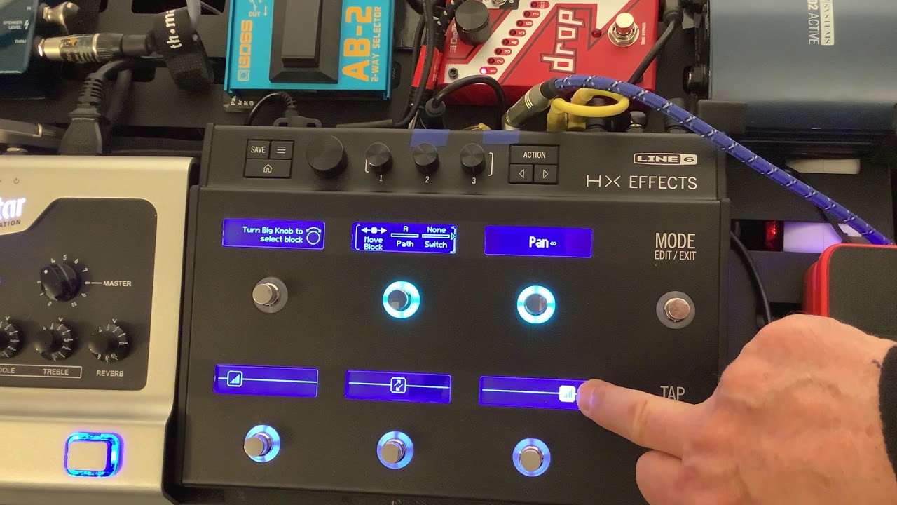 Using Line6 HX Effects for acoustic and electric guitar via Left and Right Input + Output.
