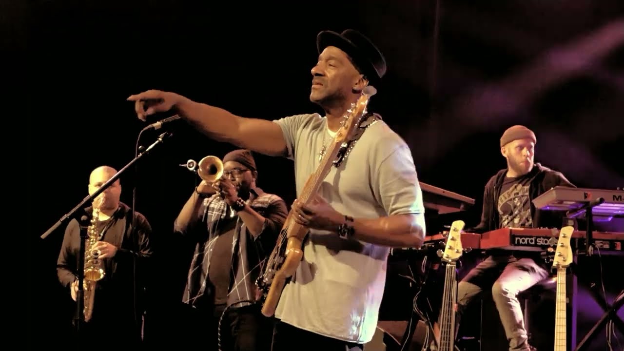 MARCUS MILLER  - LIVE !- : 