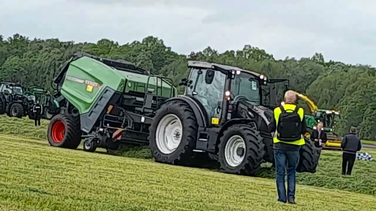 Agro Show Ułęż 2022 - Pokaz prasy FENDT :)