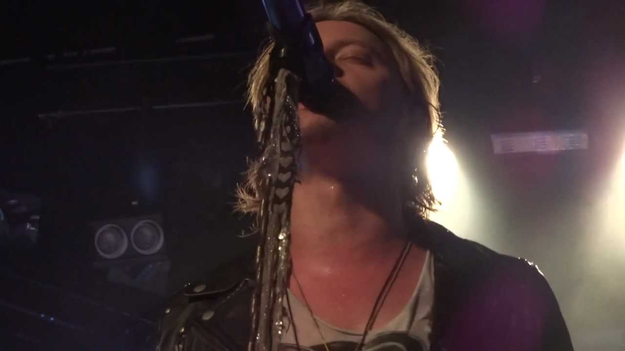 Negative - The World Is In Your Arms (19.1.2013, Virgin Oil Co., Helsinki) NEW SONG!!!!