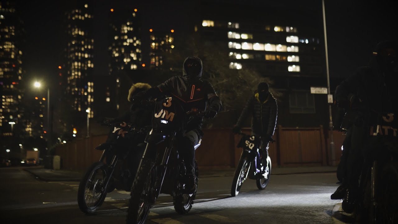 BUSYGETTINLIZZY15 - TRAPSPOT (Music Video)