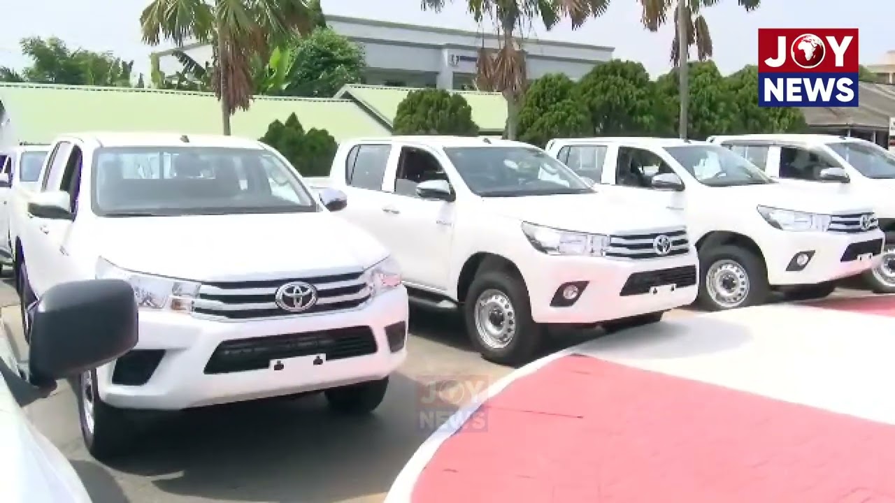 Prez Mahama hands over a fleet of vehicles, including pickup trucks and buses to the military.