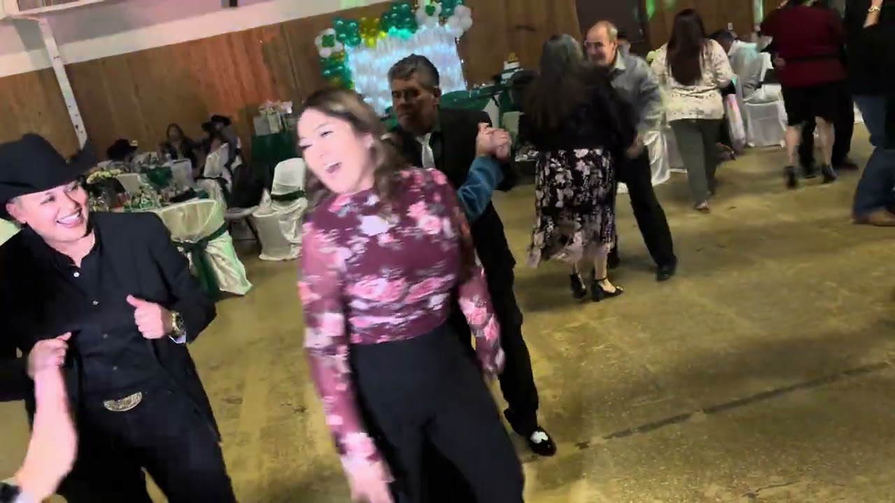 Boda Lupita y Daniel 55 Aniversario con El mini Súper Sonido Renacimiento 86