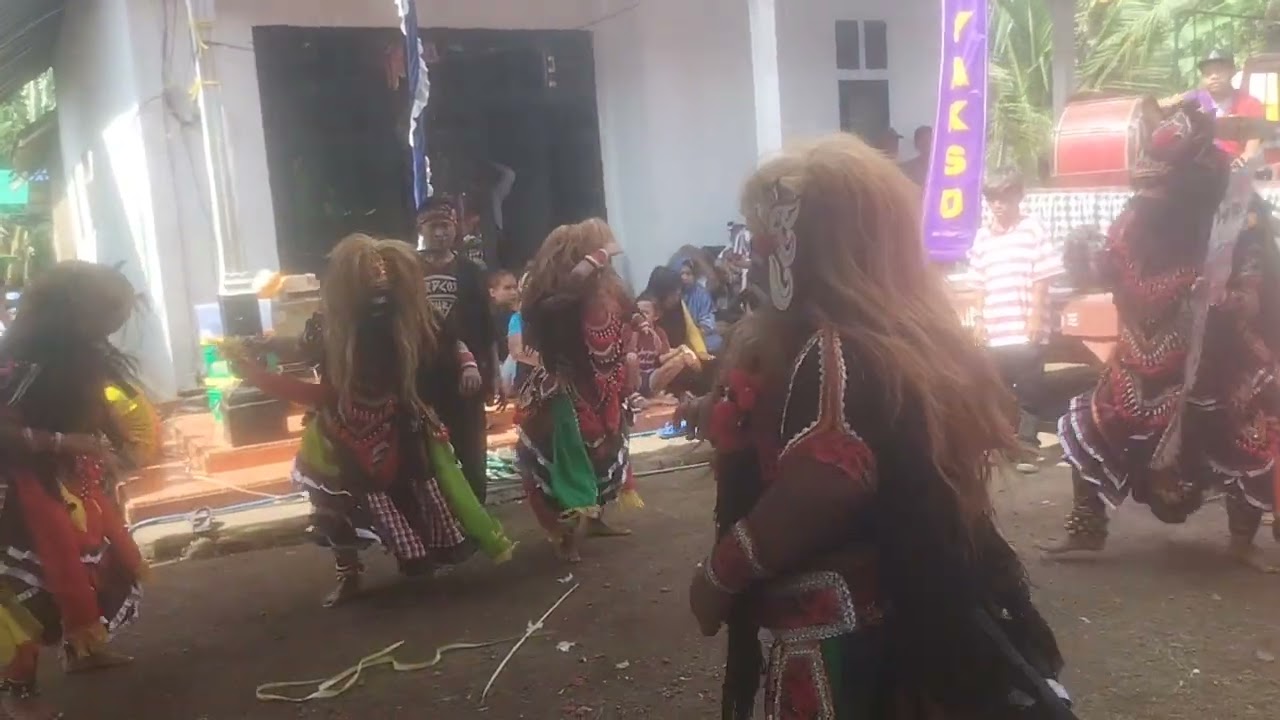 LIVE 🇲🇨 Kudo yakso campur sari @ banyuwangi tari Buto cilik 