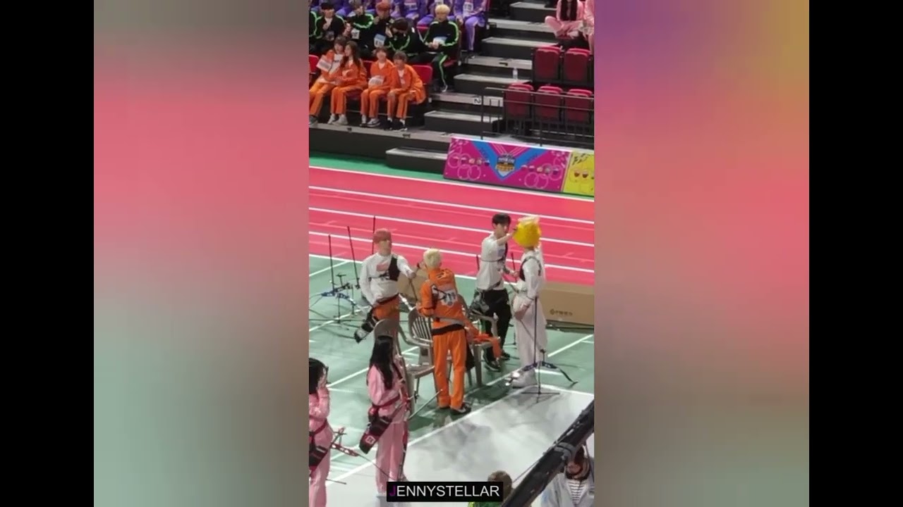 B.I HANBIN x UMJI GFRIEND - VIVIZ MOMENTS