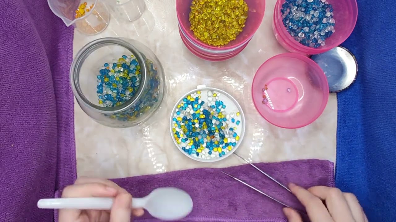 [ASMR] Classify colorful small objects/stones/glazed/ceramic balls/gravel into plastic boxes