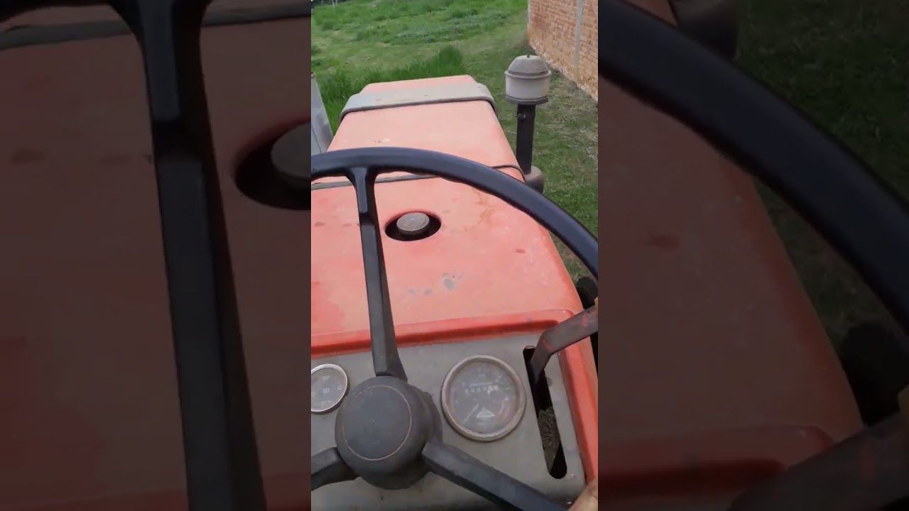 ro&ccedil;ando com agrale 4300 e ro&ccedil;adeira lavrale