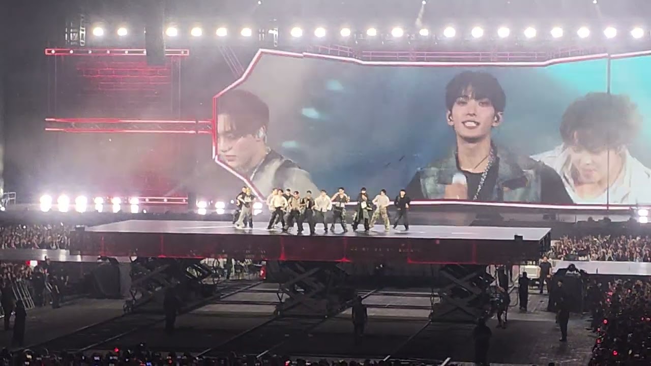 [4K] 2026.03.01_SEVENTEEN WORLD TOUR [NEW_] IN HONG KONG_SEVENTEEN 세븐틴 - LOVE, MONEY, FAME