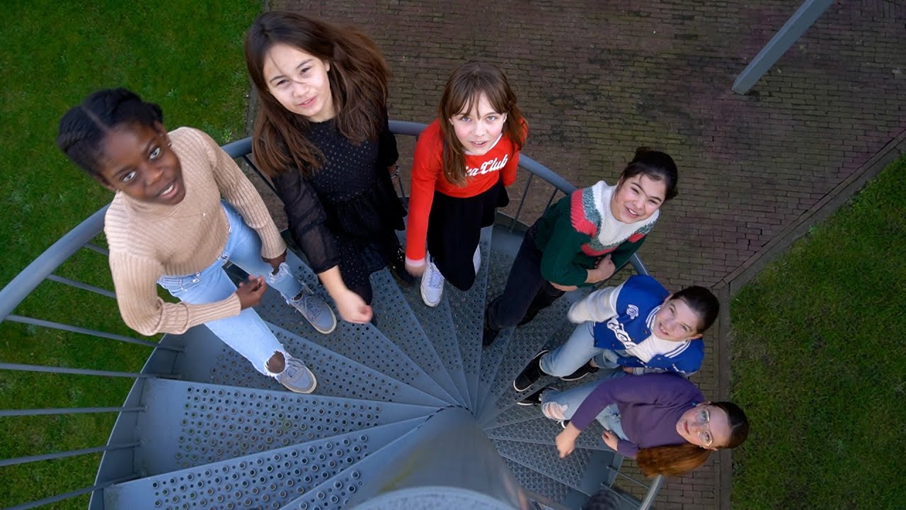Spraakwater Rap - Den Bussel 8 ('21/'22)