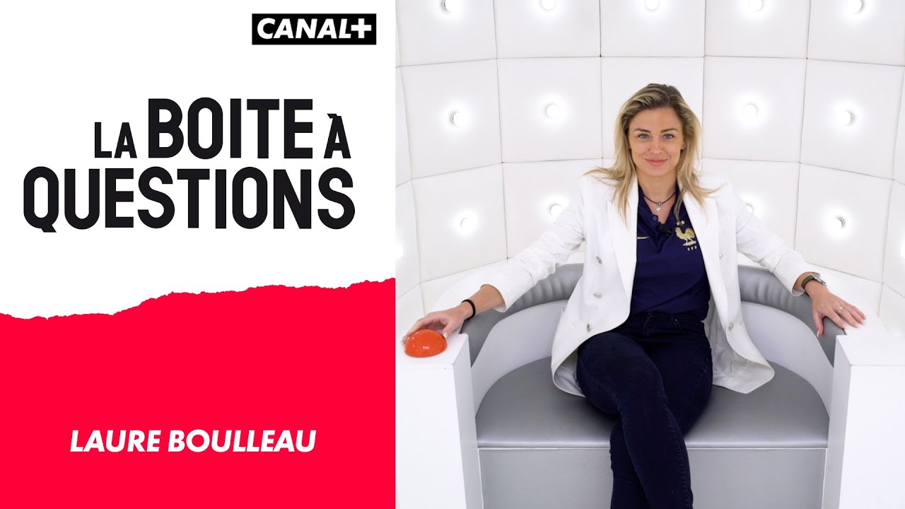 Laure Boulleau à fond derrière les bleus