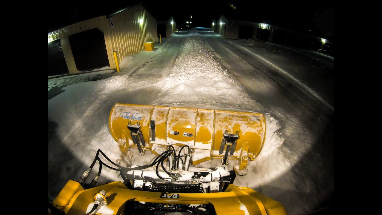 [ULTRA 4K] 2018 Cat Track Skid Steer Plowing Deep Snow