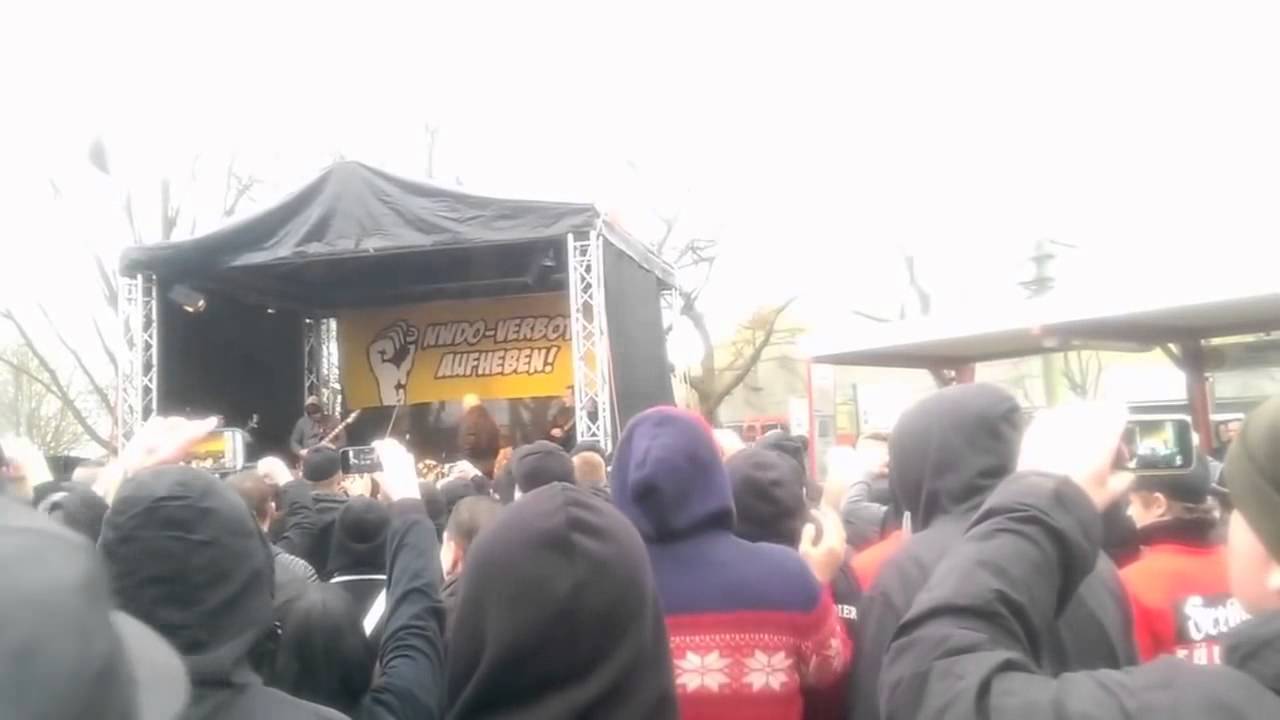 Nationale Kundgebung Dortmund 28 3 2015   Lunikoff Verschw&ouml;rung