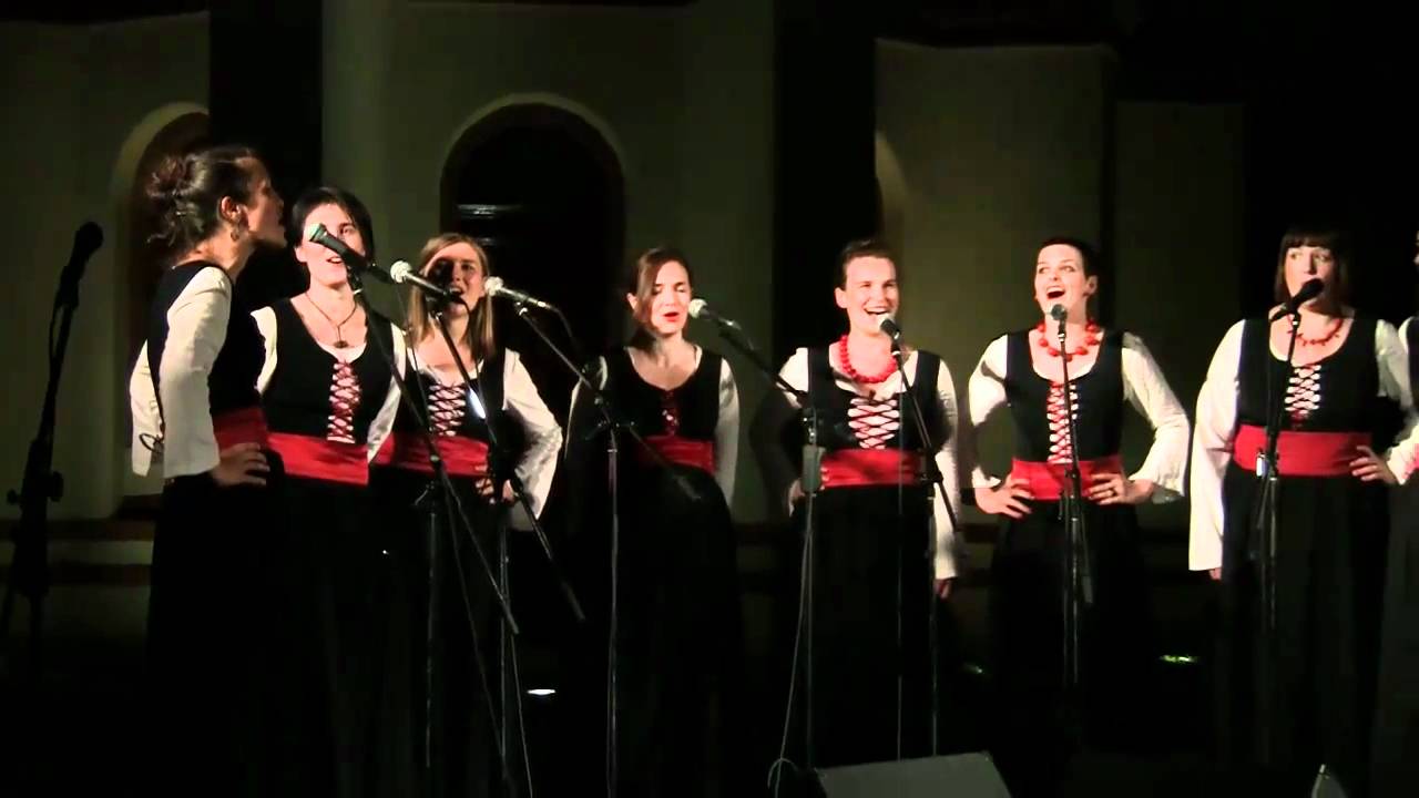 klapa dišpet  - sagradi' ću kuću poli mora
