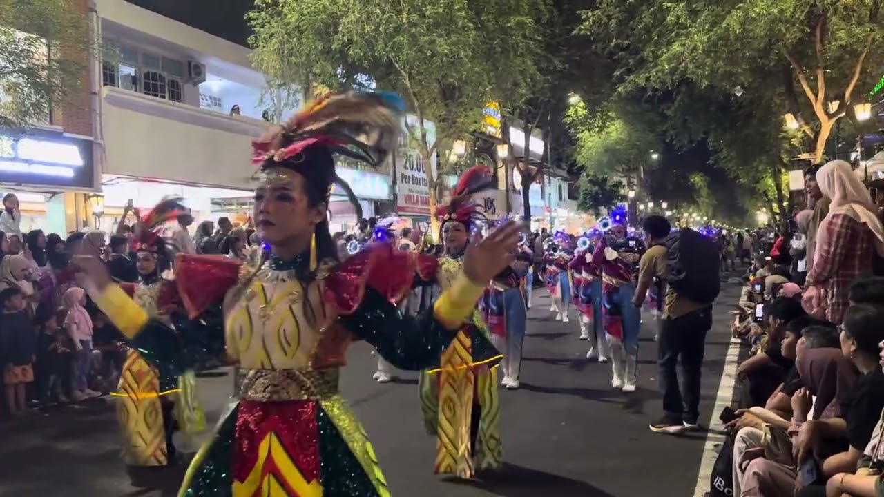 Street Parade (Kirab) Marching Band Cinderella Corps SDN 1 Kampungdalem Tulungagung Piala Raja HB X