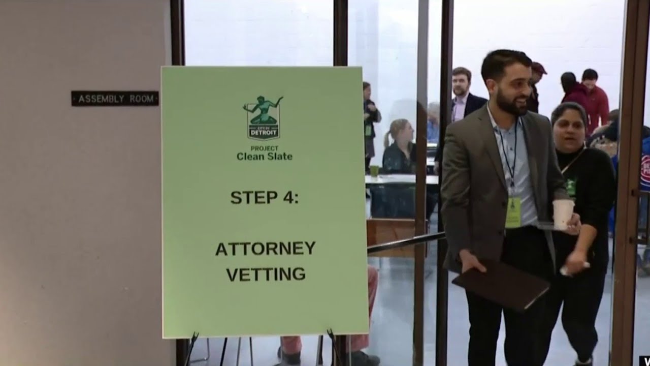Hundreds of Detroiters line up for fresh start for Project Clean Slate