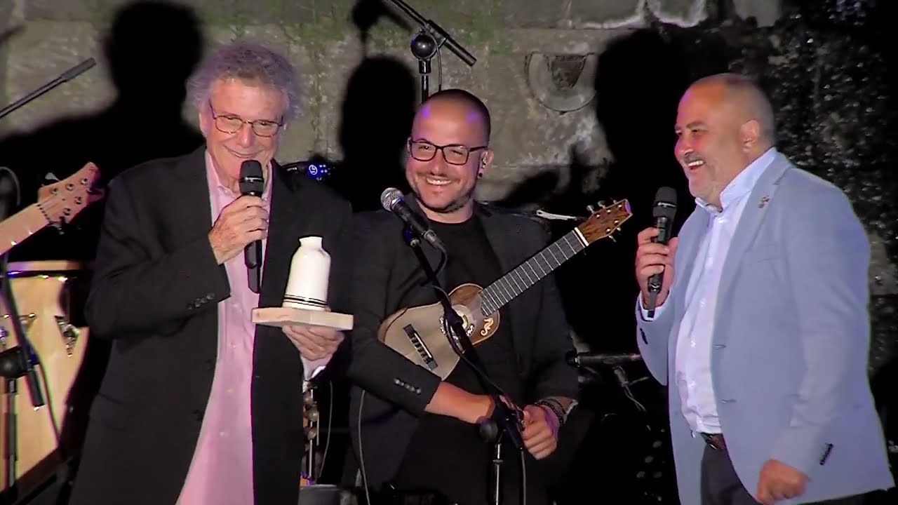 Braulio canta 