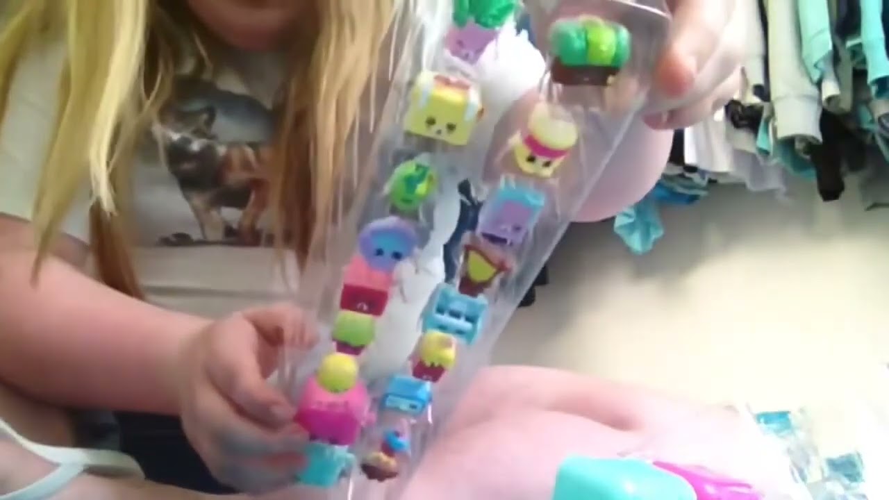 Unboxing Season 5 Shopkins (repost)