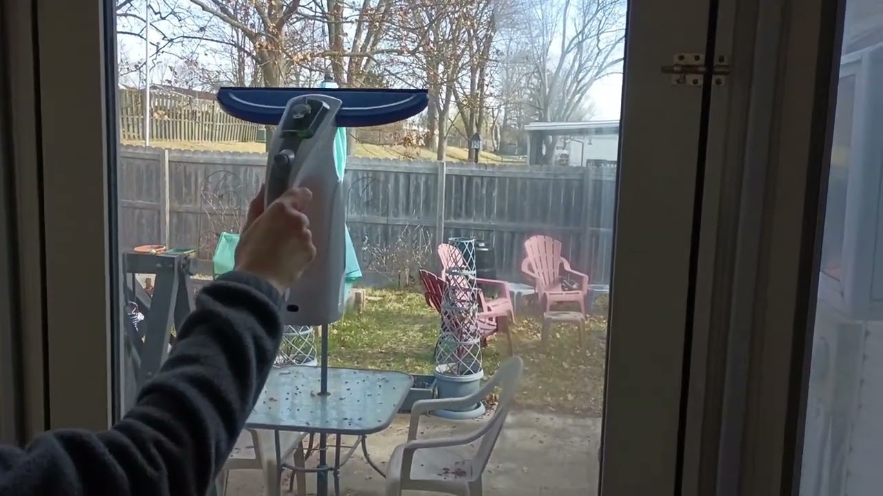 Ambiano Rechargeable Electric Window Cleaner Vacuum