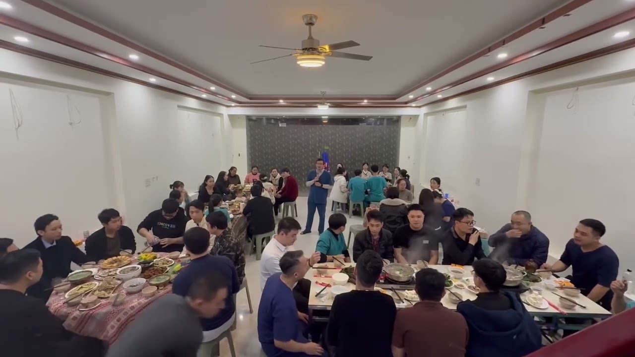 Tất niên phòng khám 2025