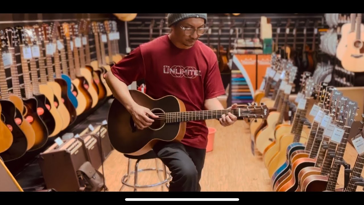 Taylor GS mini Special Edition carbon burst@Swee Lee SIngapore#akustik #soundcheck #test #singapore