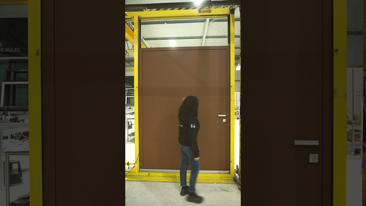 Porta Pivotante 120mm | TechnicDoor