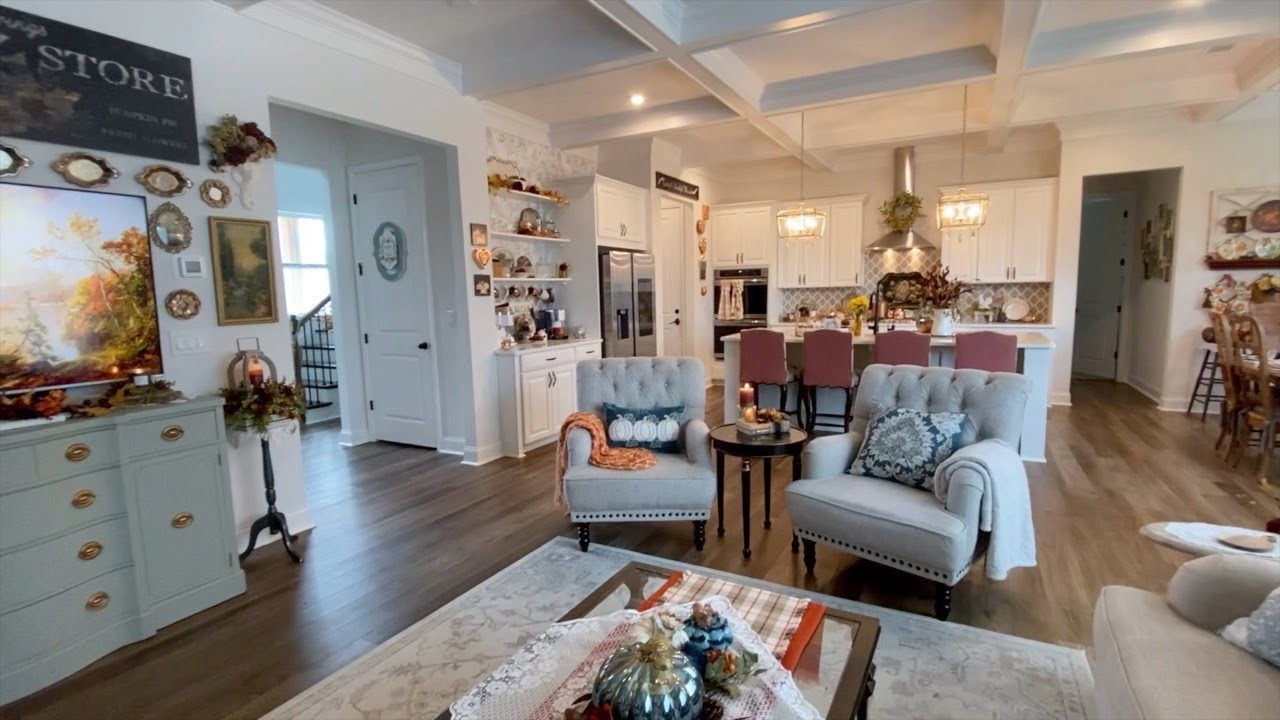 She Turned Her Home Into A Fall DREAM Home! 🍁 Fall Home Decor Tour 2022