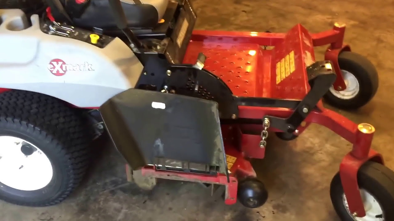 Lawnmower discharge grass chute hold open mod