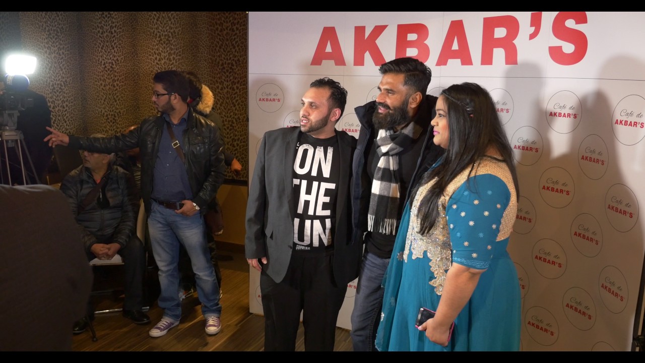 SUNIL SHETTY AT AKBARS CAFE BRADFORD