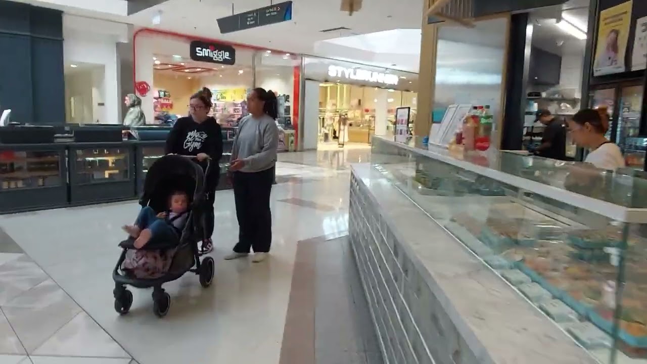 Relaxing walk through Pacific Werribee shopping centre 13/1/25. Melbourne.