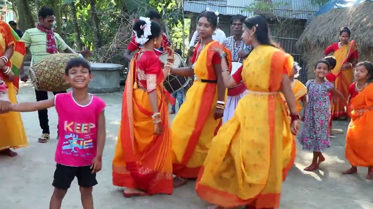 Wedding Dance Performance Bangladeshi Dance Gaye Holud Er Dance | বিয়ে বাড়ির নাচ