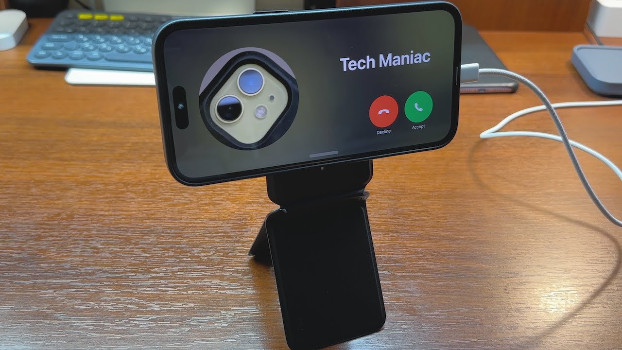 iPhone 15 Pro Max Vertical & Horizontal Incoming Calls on Moft Snap Invisible Phone Tripod Stand