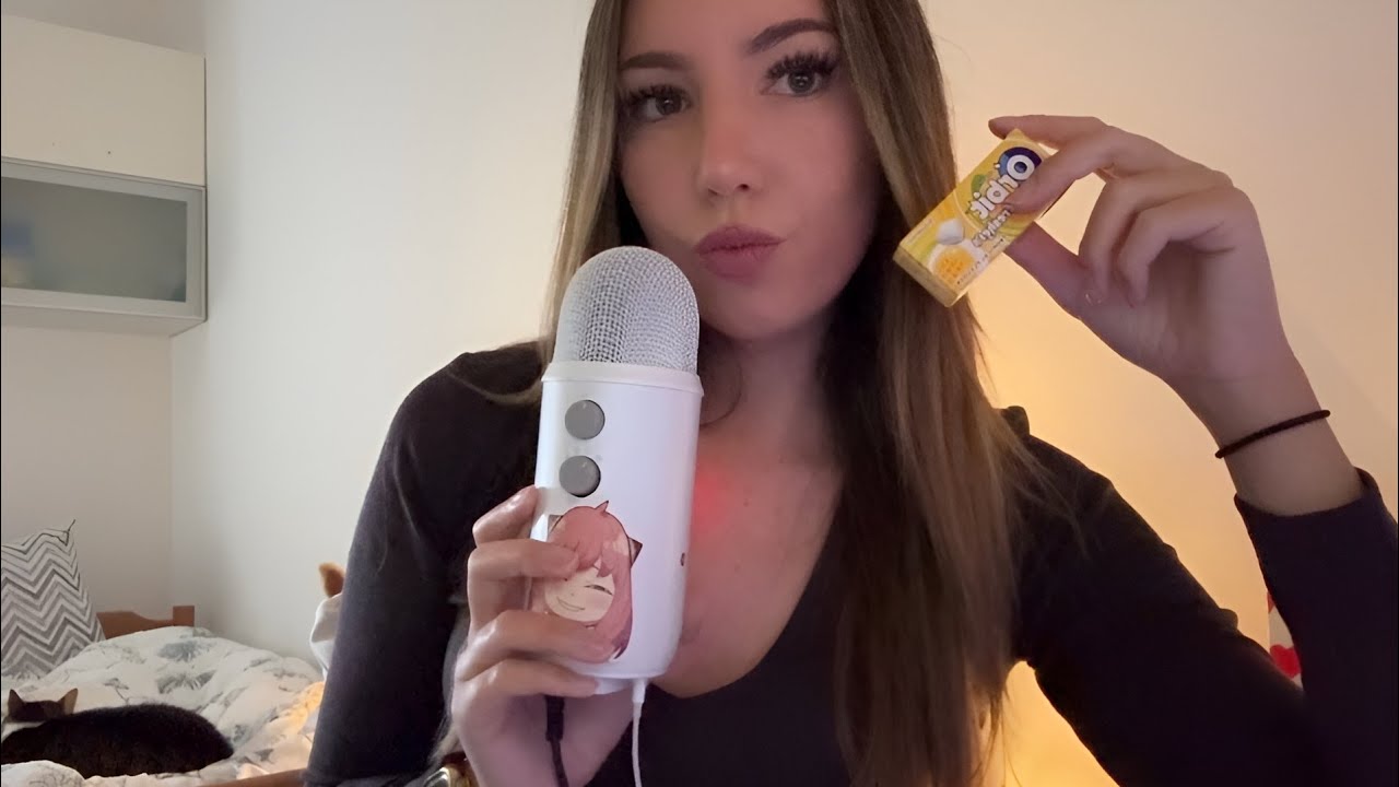 ASMR Жевательная резинка, шепот, болтовня (хаотично)