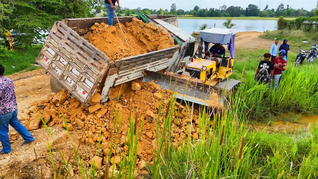Incredible Landfills ! Dump trucks 5Ton fail uploading back overturned and Dozer pushing soil