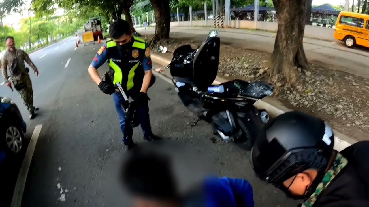 HOLDAPER NG BANGKO, BIGONG MAKATAKAS NAHULI SA ISINASAGAWANG CHECKPOINT NG PULISYA.